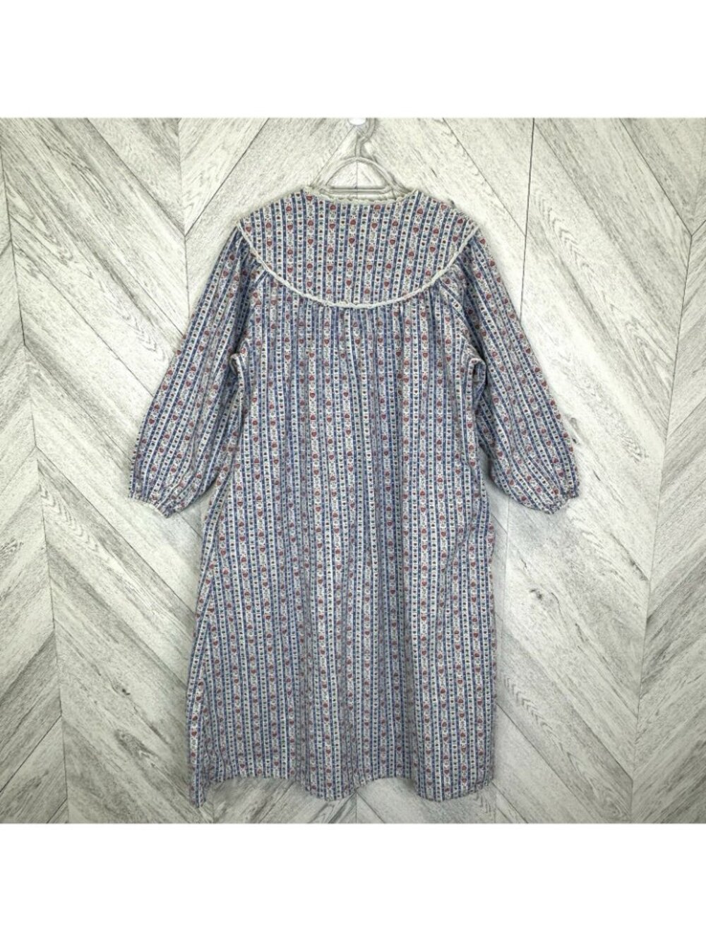 Lanz of Salzburg Flannel Nightgown Womens Size Medium Heart Print Cottagecore - Picture 6 of 6